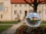 Durch die Glaskugel
